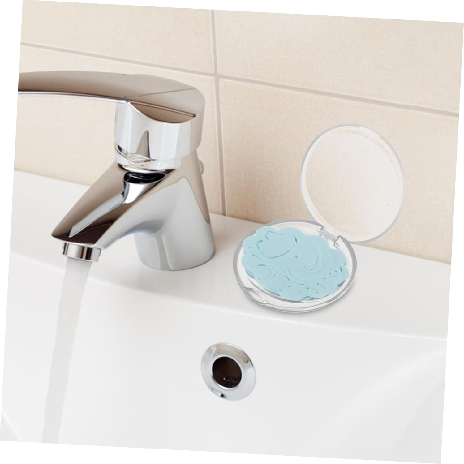 HANABASS 50Pcs Travel Soap Sheets Portable Handwashing Soap Flakes for Camping Hiking Outdoor Activities Sanitary Individually Wrapped for Adults image number 4