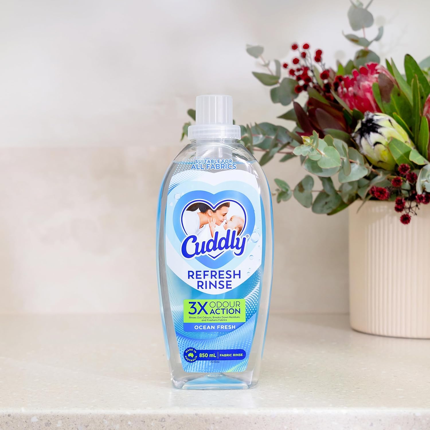 Cuddly Ocean Fresh Refresh Odour Remover Fabric Rinse 850 Ml image number 3