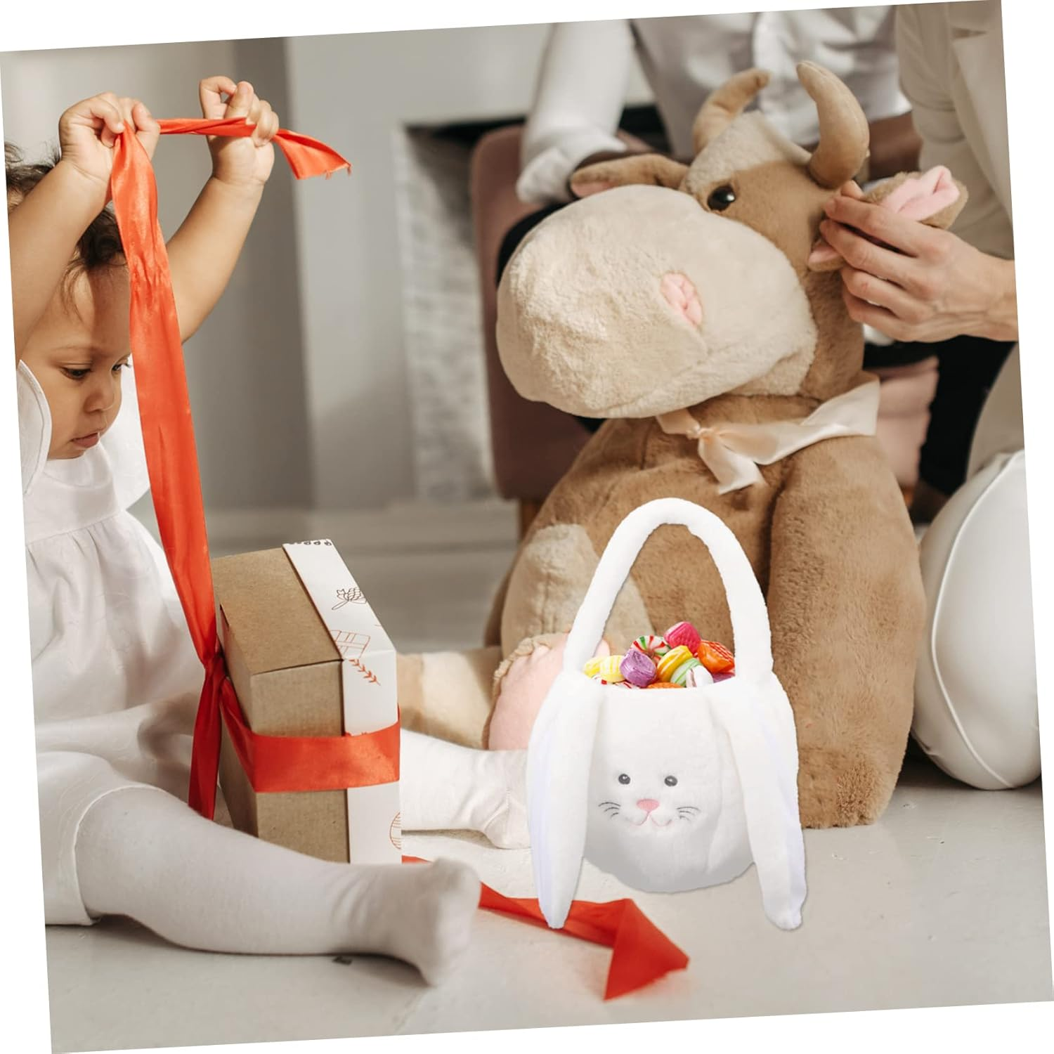 Festive Easter Bunny Basket Creative Candy Container for Easter Supplies Plush Material for Home Decoration White image number 4