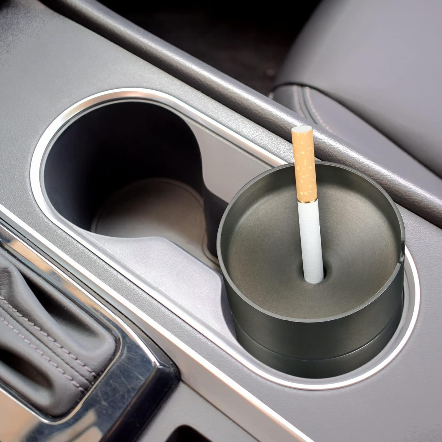 Black Car Ashtray,Cigarette Ashtray with Lid Suit for Most Car Cup Holder,Extinguished Unbreakable Stainless Steel Ashtray for Car Home Office Outdoor Use image number 2