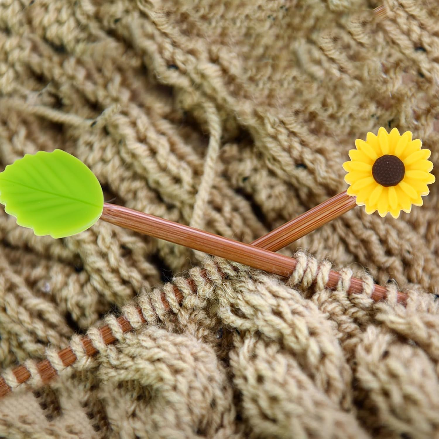 12Pcs Silicone Knitting Needle Point Protectors, Daisy Flower Leaf Tip Covers for Knitting, Crocheting, Diy Crafts, Assorted Colors