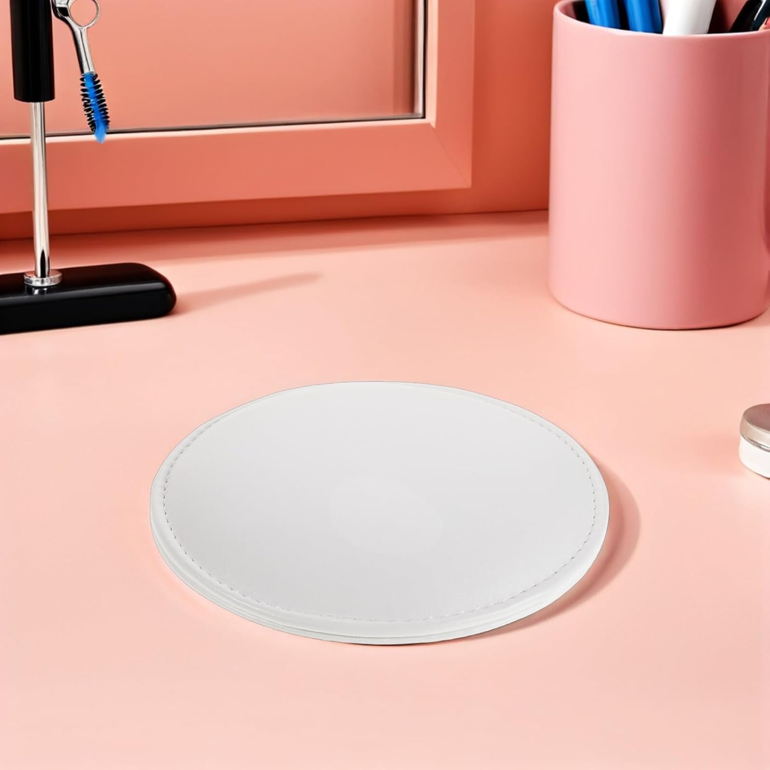 DINHEAROM Memory Foam Nail Tech Arm Rest Cushion for Elbow &ndash; Small White round Manicure Hand Rest Pillow with Non-Slip PU Cover, Comfortable Nail Art Support for Salon and Home Use