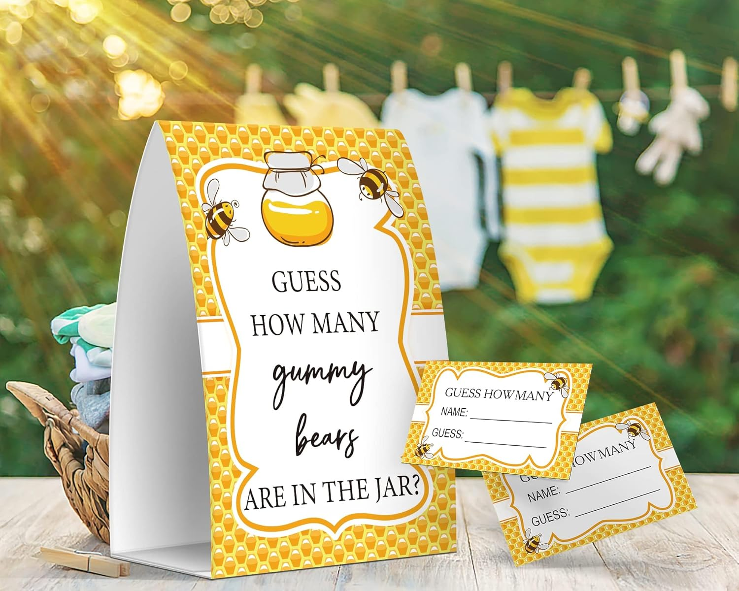 Pazag Guess How Many Gummy Bears Are in the Jar, Honey Bee Baby Shower Games, Honey Bee Theme Baby Shower - One Sign and 50 Cards (GES14)