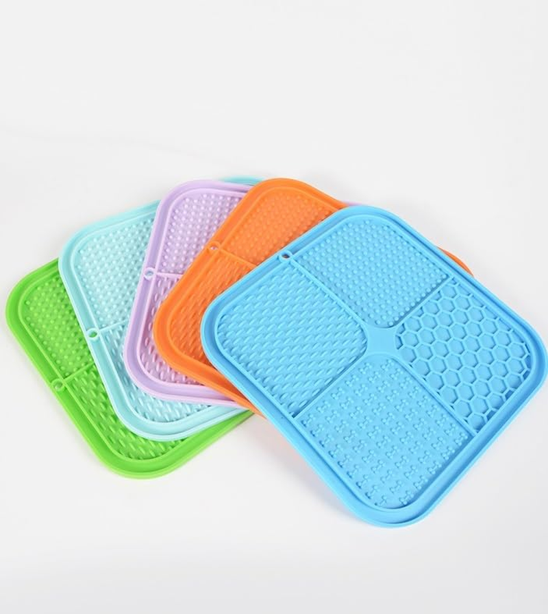 Mat for Dogs & Cats Calming Mat for Anxiety Relief, Boredom Buster, Slow Feeder (Blue, 21 * 21 * 0.8CM) image number 4