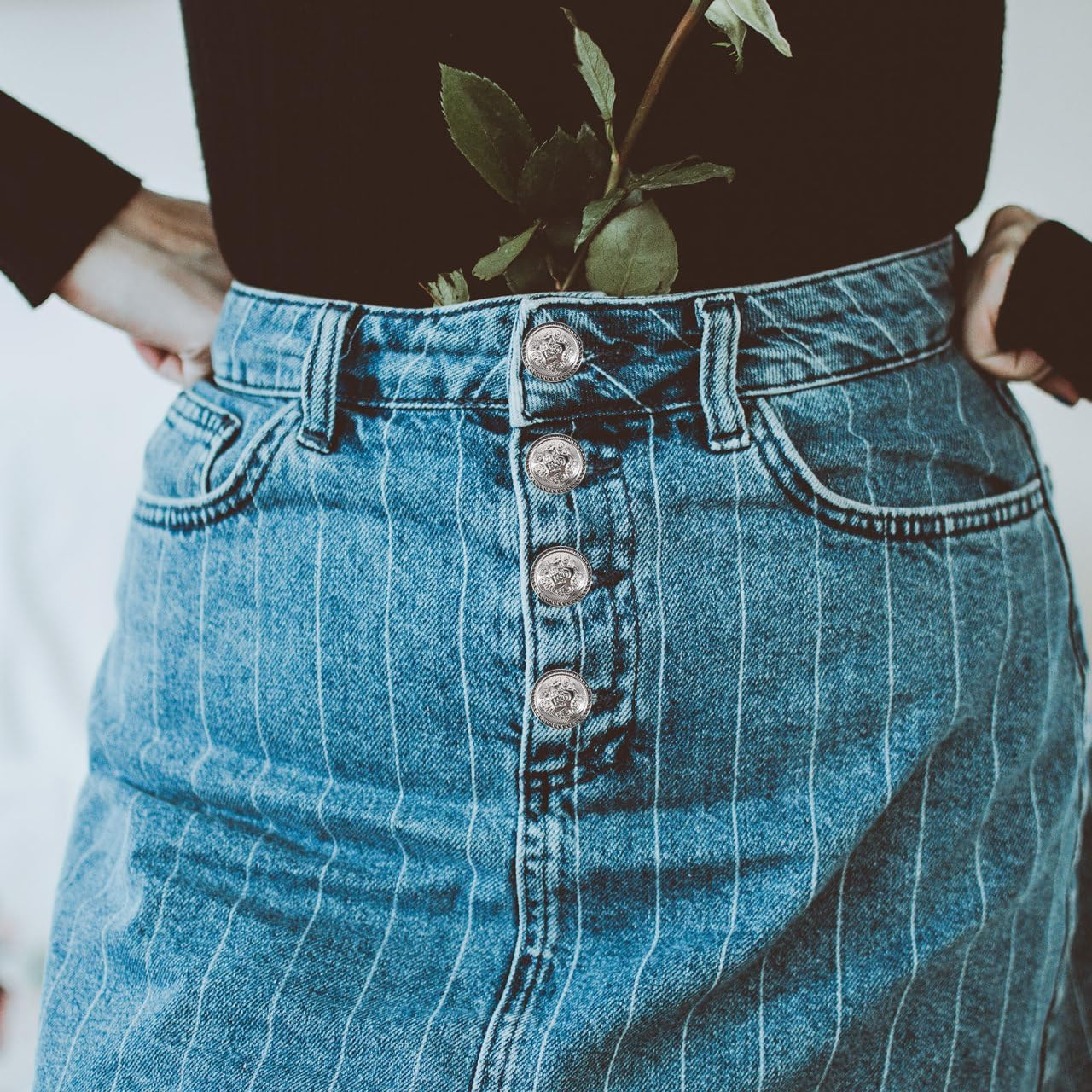 VICASKY 50PCS Metal Blazer Button Set, Silver Buttons for Jeans Button, Replacement Jeans Buttons Metal Silver Vintage Blazer Button Set /15.0MM,28L/18.0MM,34L/20.0MM,36L/23.0 MM,40L/25.0 image number 5