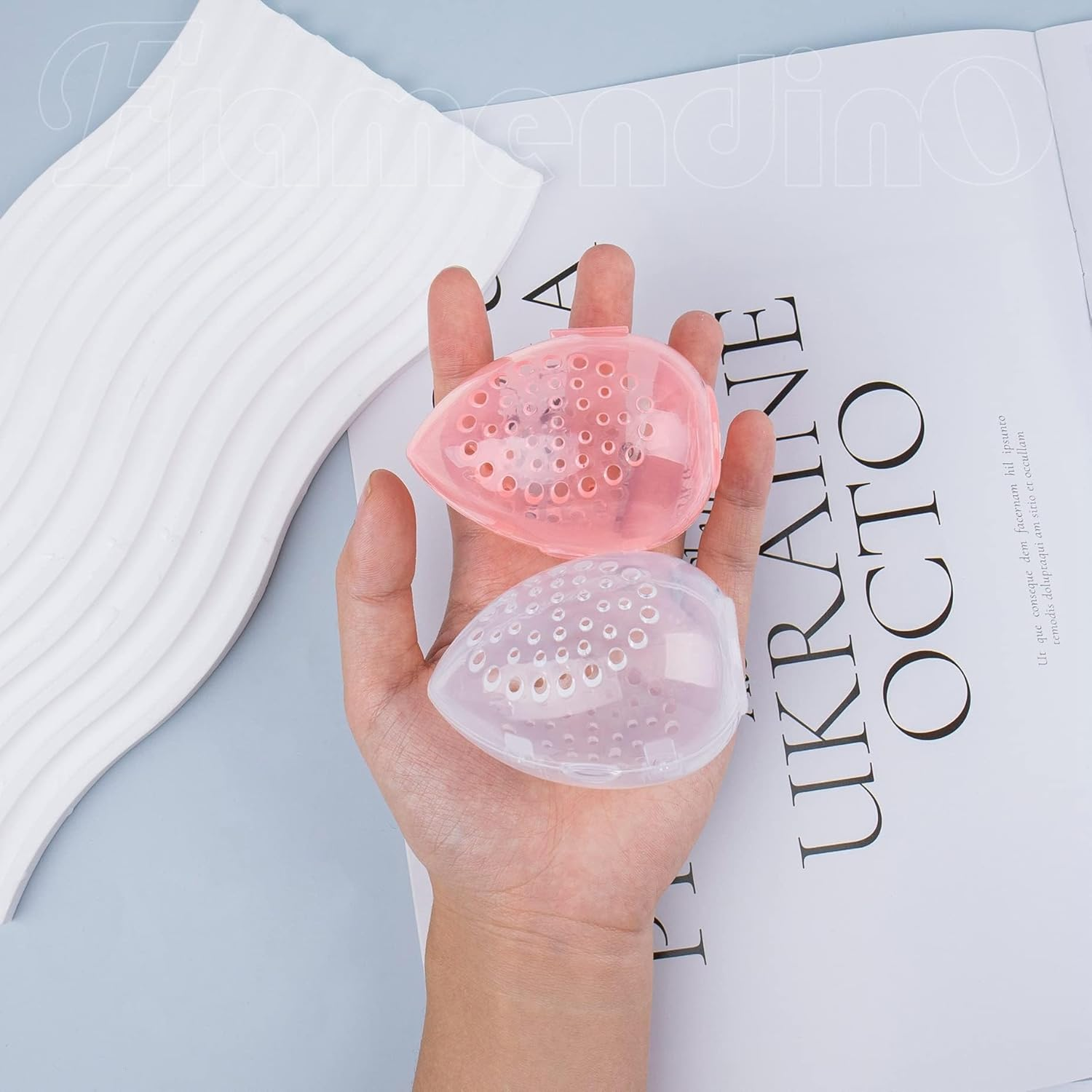 Framendino, 4 Pack Beauty Blender Sponge Container Breathable Makeup Case Clear Pink - Pink, Clear image number 2