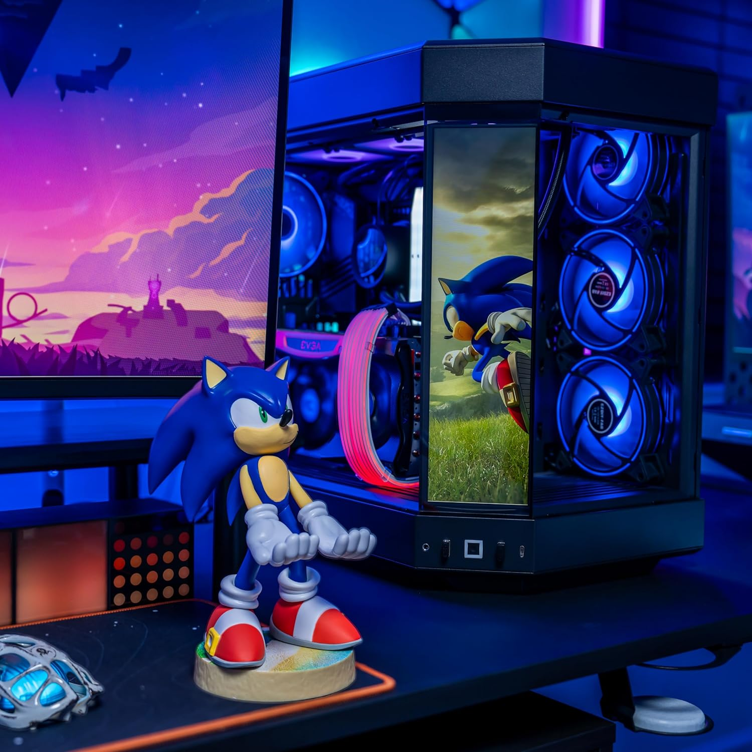 Cable Guys - Modern Sonic the Hedgehog Gaming Accessories Holder & Phone Holder for Controller (Xbox, Play Station, Nintendo Switch) & Phone (Iphone, Samsung Galaxy, Google Pixel)&rdquo; image number 6