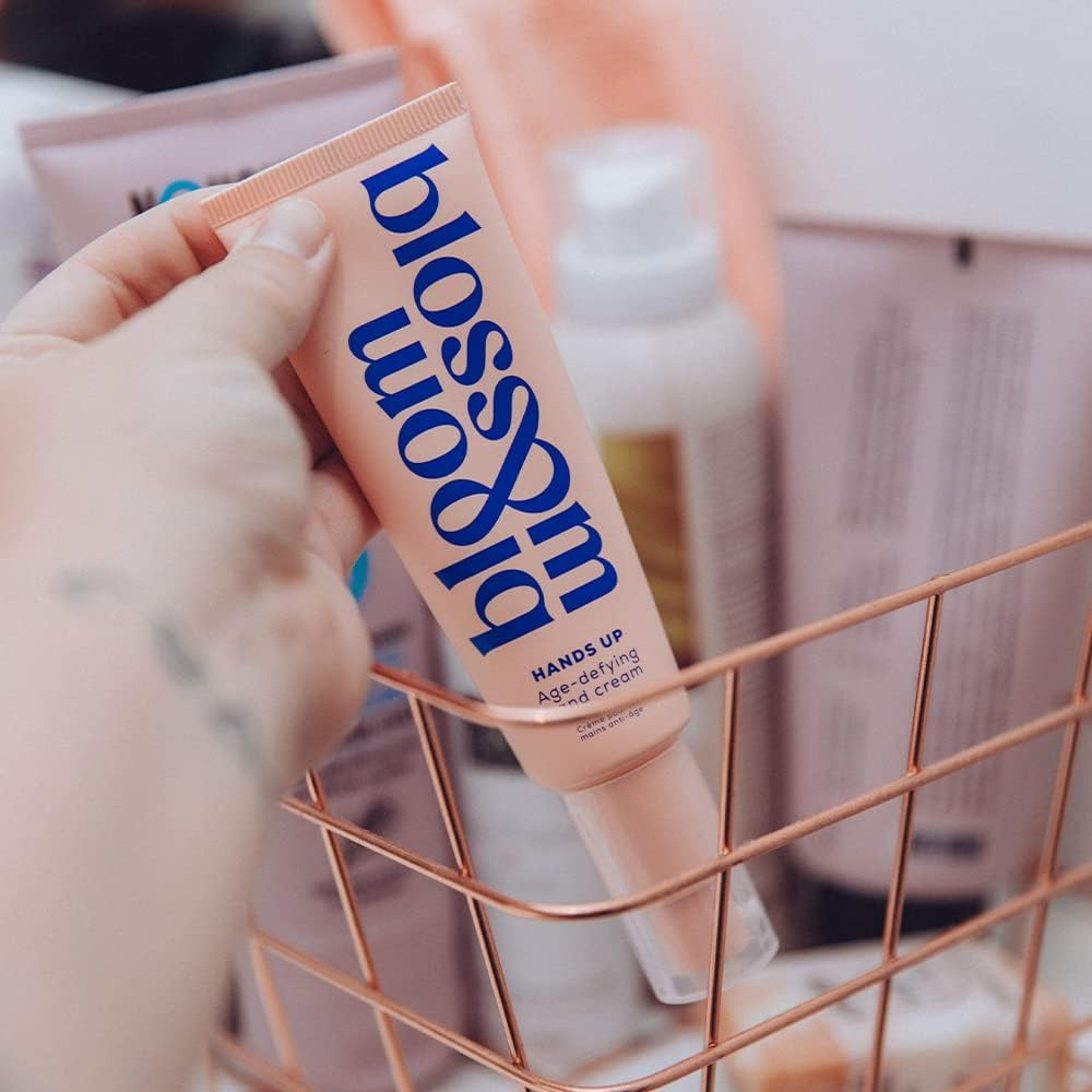 Bloom and Blossom Hands up Age-Defying Hand Cream Brightening and Fast Absorbing with Niacinamide, Shea Butter and Vitamins 50Ml image number 3