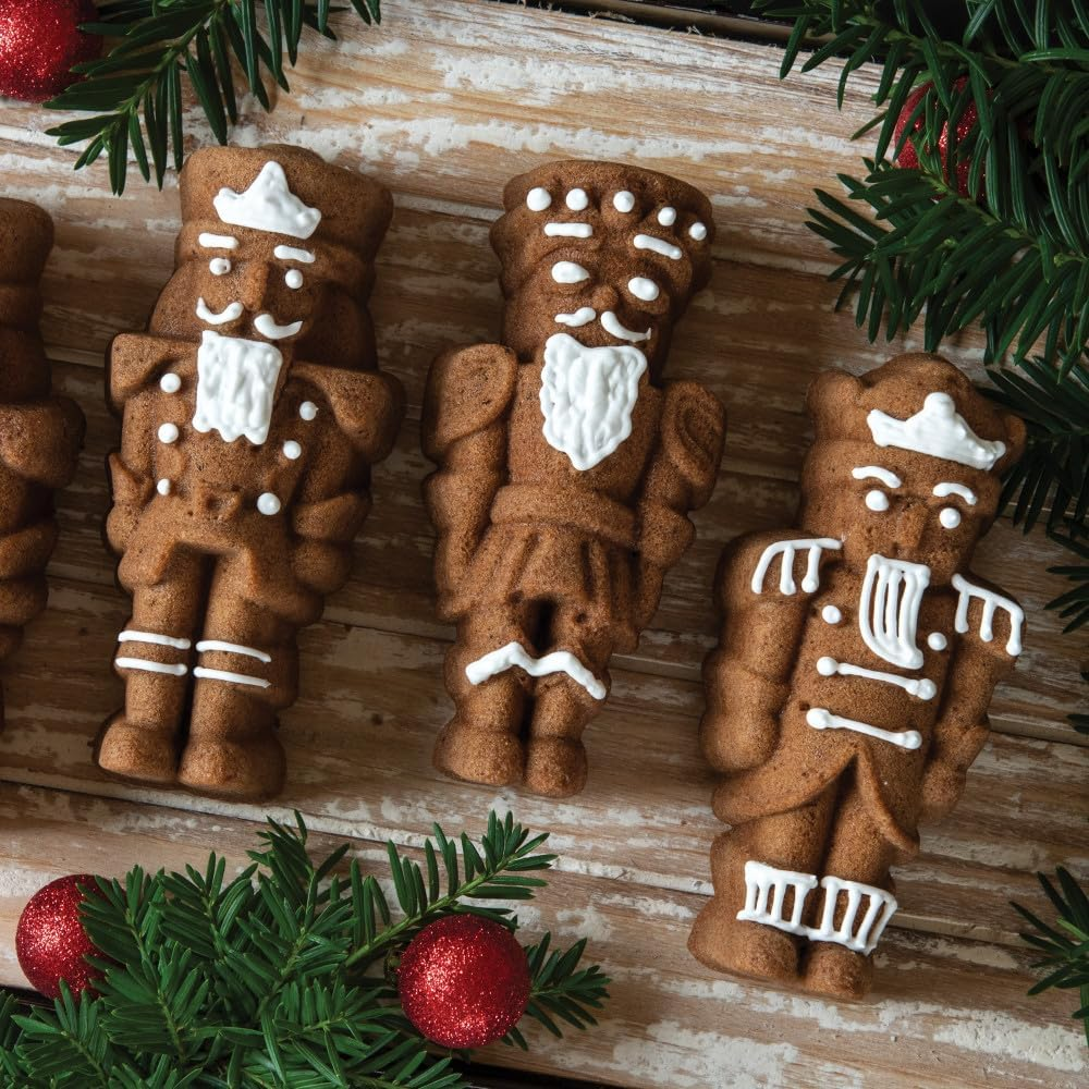 Nordic Ware USA Nutcracker Sweets Cast Aluminium Cakelet Pan, Sparkling Silver, 35.5 X 17.5 X 6.5 Cm image number 2