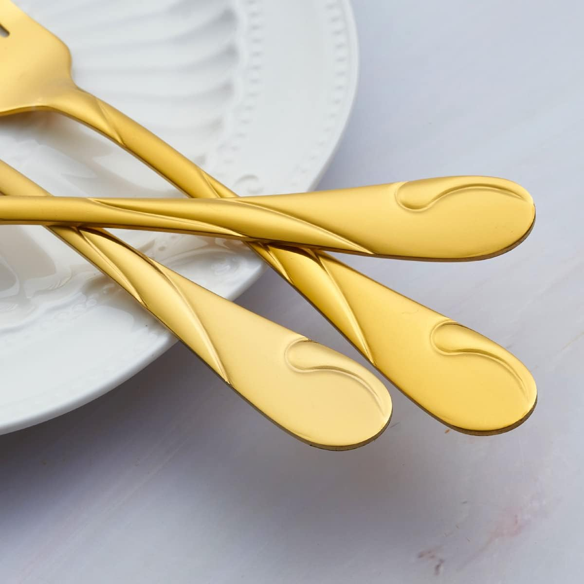 Gold Dinner Fork Set, Seeshine 7.8-Inch(19.8Cm) Stainless Steel Shiny Gold Metal Table Fork, 6 Pieces Kitchen Forks Silverware, Set of 6 - Black image number 4