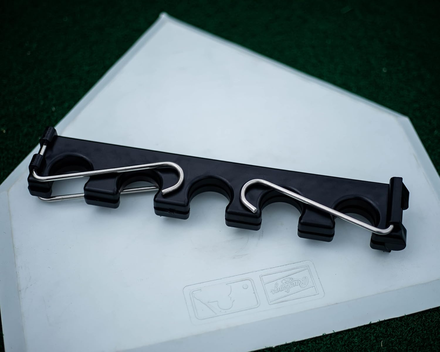 Rawlings Fence Bat Rack image number 3