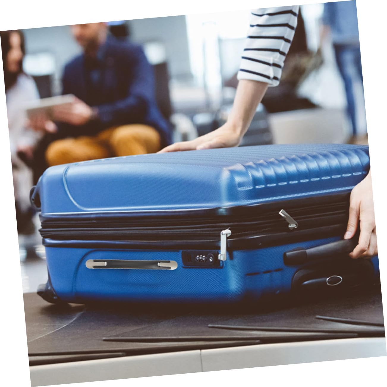 Holibanna 2Pcs Replacement Luggage Handles with Combination Lock Ergonomic Plastic Pull Grip for Suitcase Travel Bags Easy to Install Secure Carry Handles for Travel Gear image number 3