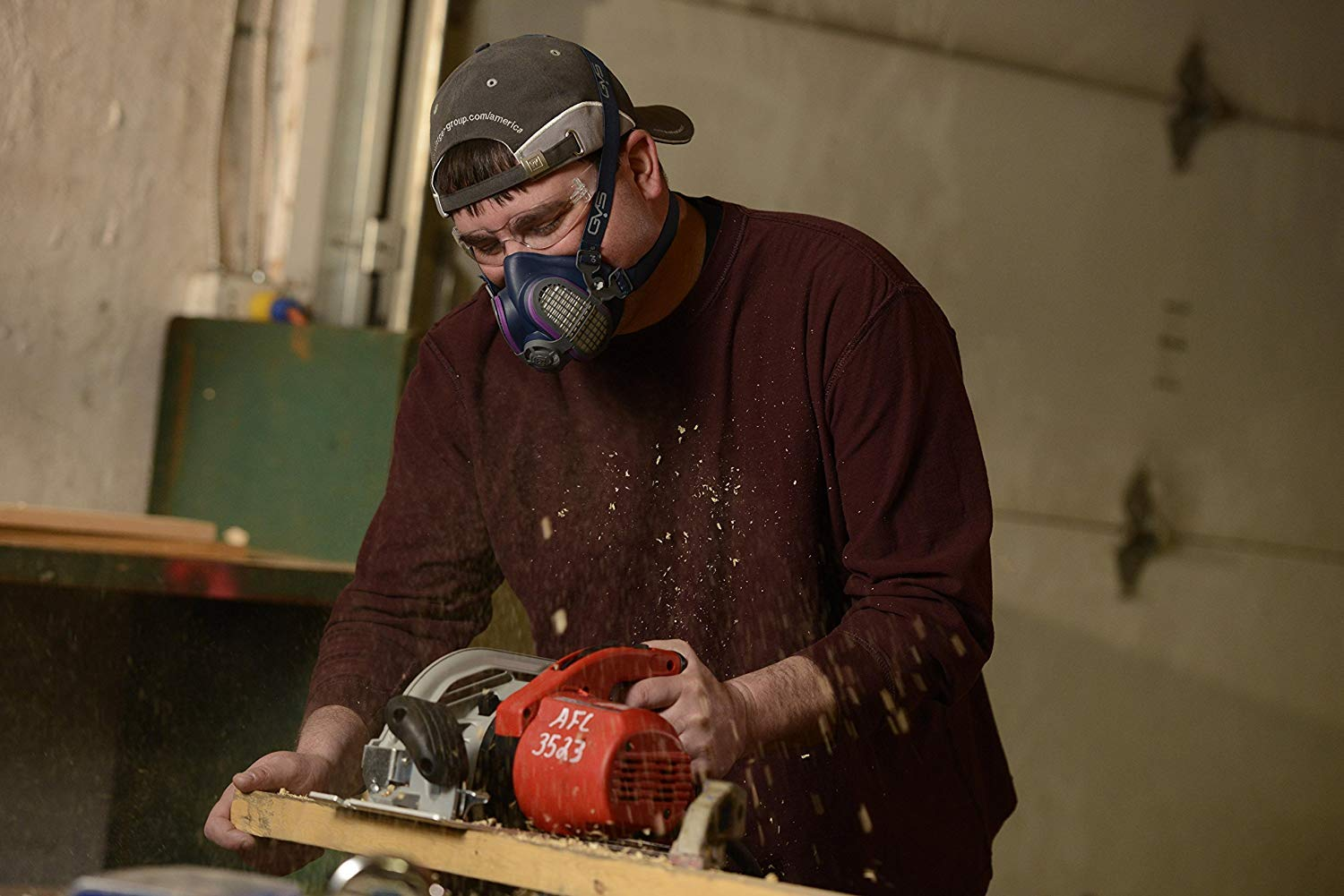 GVS Filter Technology SPR501 Elipse P3 Dust Half Mask Respirator with Replaceable and Reusable Filters Included, Blue, M/L Size image number 4