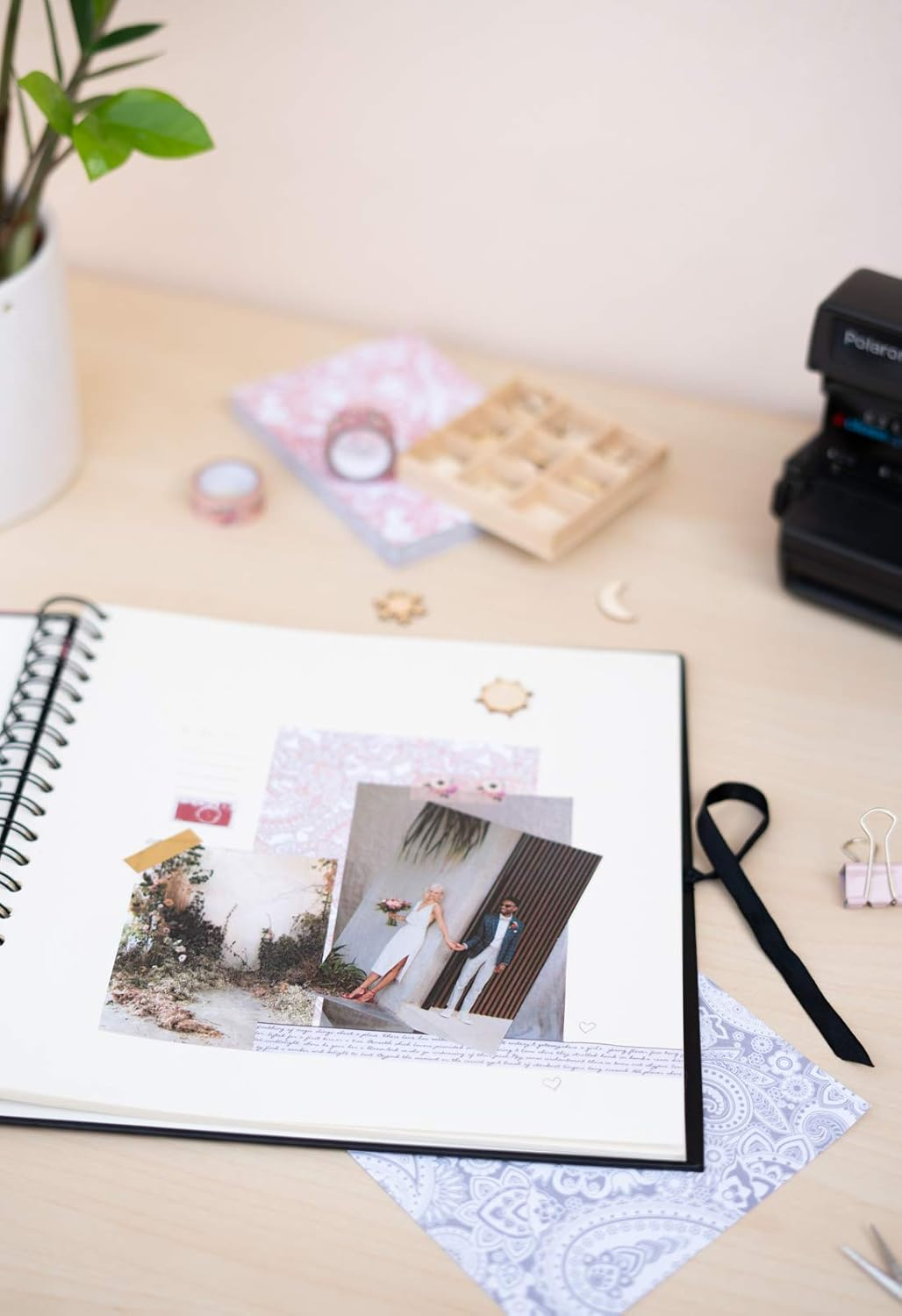 Erik Scrapbook, Blummen, 10.2" X 10.2" - Vintage Travel image number 3