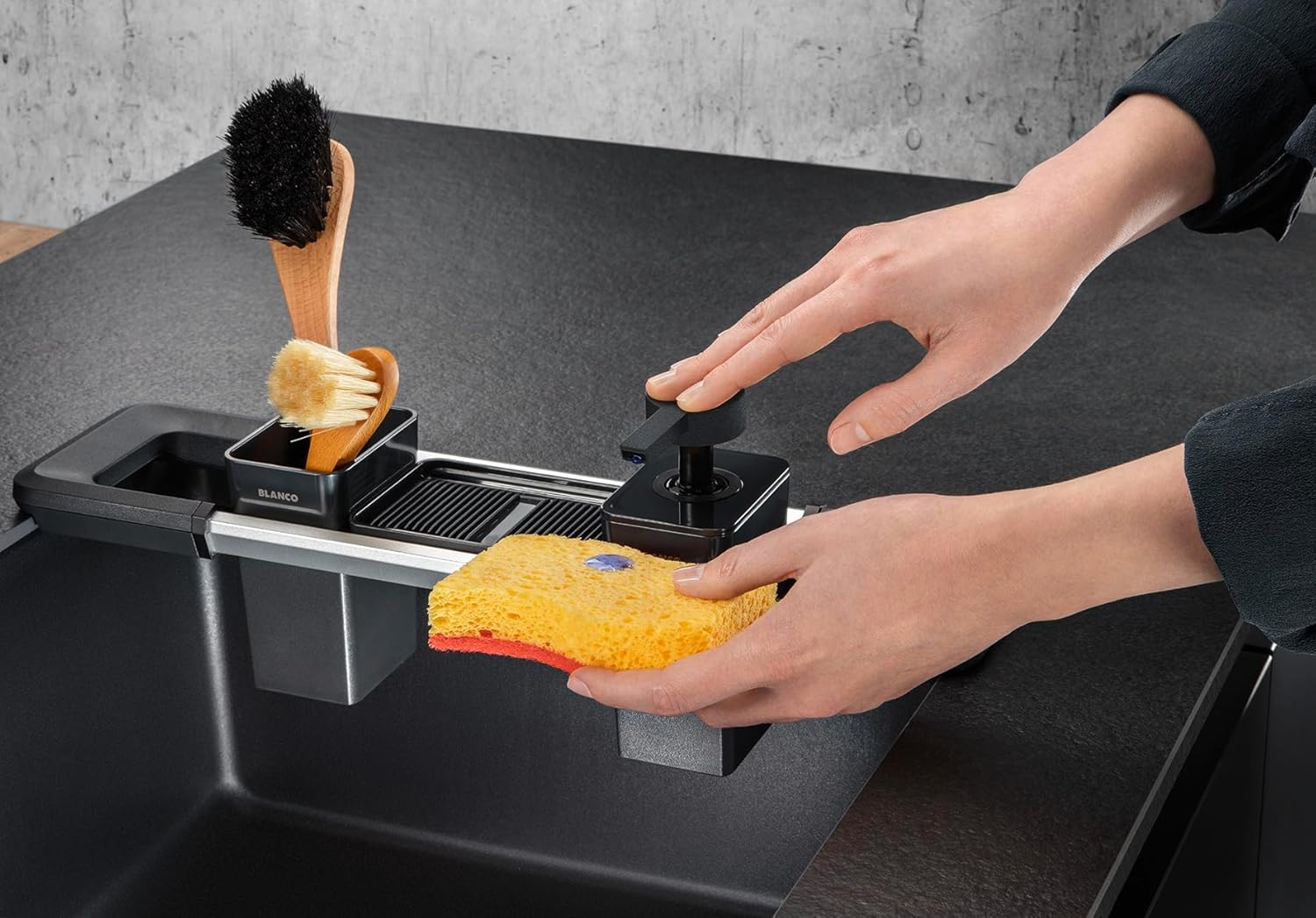 BLANCO Worktop Organiser Main Set | Extendable Rail 396-440 Mm for Sinks | Kitchen Utensils Perfectly Organised | Soap Dispenser for Washing up Liquid, Cleaning Container & Drip Tray image number 2