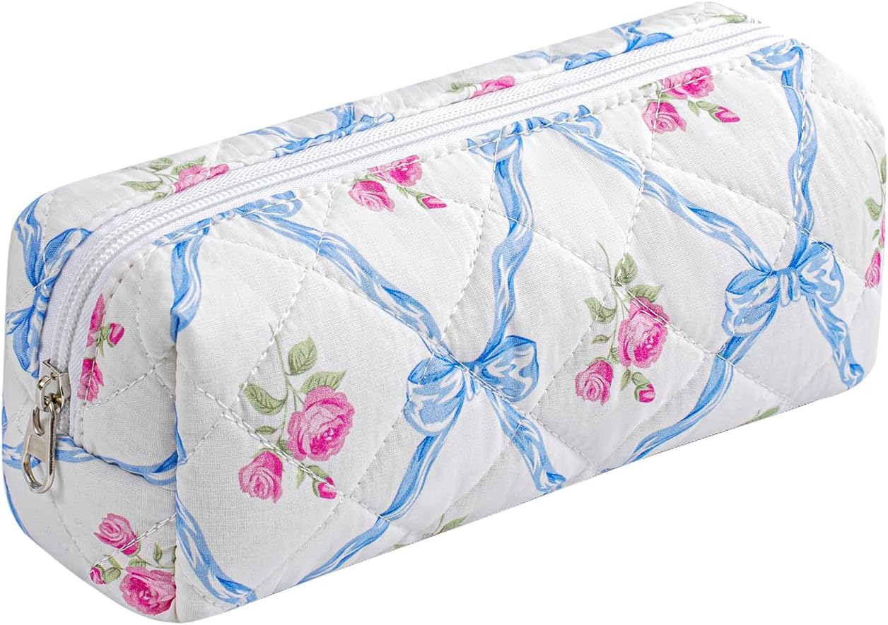 WHHJM Cute Floral Makeup Brush Bag Small Cotton Quilted Cosmetic Bag for Women Travel Toiletry Zipper Make up Pouch, Blue Floral