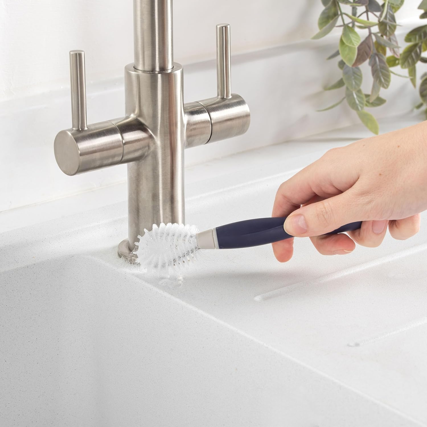 Beldray LA030124FEU7 Deep Clean Double Sided Brush Head - Scrub Brush Head, Oval Flexible Brush Head for Hard to Reach Areas, Rubber Heads for Scratch-Free Deep Cleaning image number 3