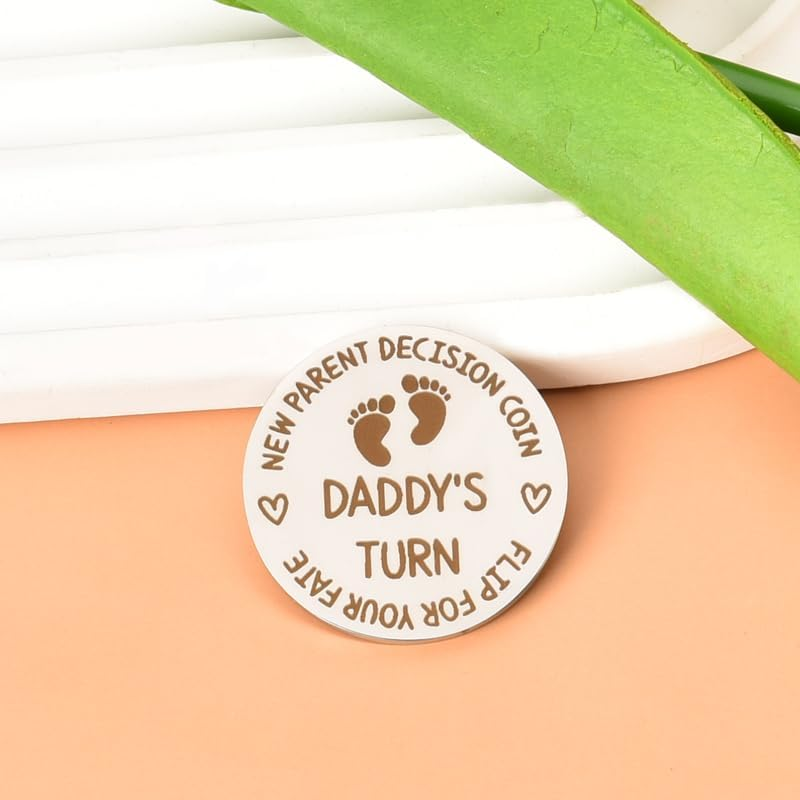 New Mom Dad Gifts after Birth Funny Mommy&rsquo;S Turn Daddy&rsquo;S Turn New Parent Decision Coin First Time Mommy and Daddy Gifts for Christmas Dad Mama to Be Gifts for Women Men Neutral Baby Gender Reveal Gift