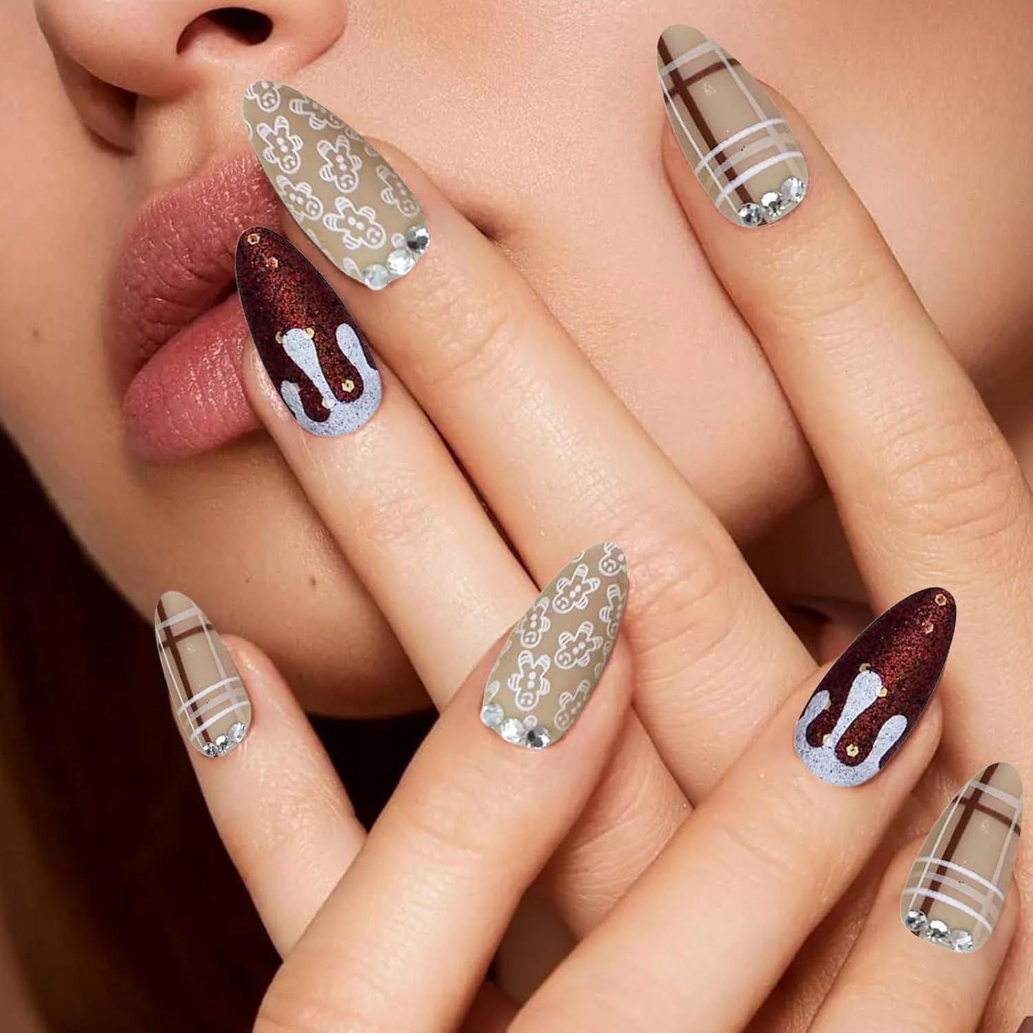 Celblisora Pack of 30 Artificial Christmas Nails, Almond Shape, Coffee Striped, Snowman Christmas Nails, Cute Gingerbread Stick-On Nails, Brown Checked image number 3