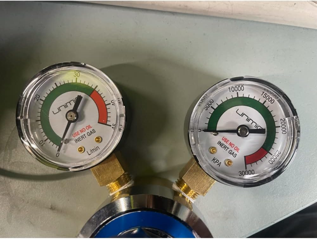 UNIMIG Twin Gauge Argon Gas Regulator CO2 Welding Pressure Flow Meter Argonreg Durable for Easy Reading Tig Welding Parts Mig image number 2