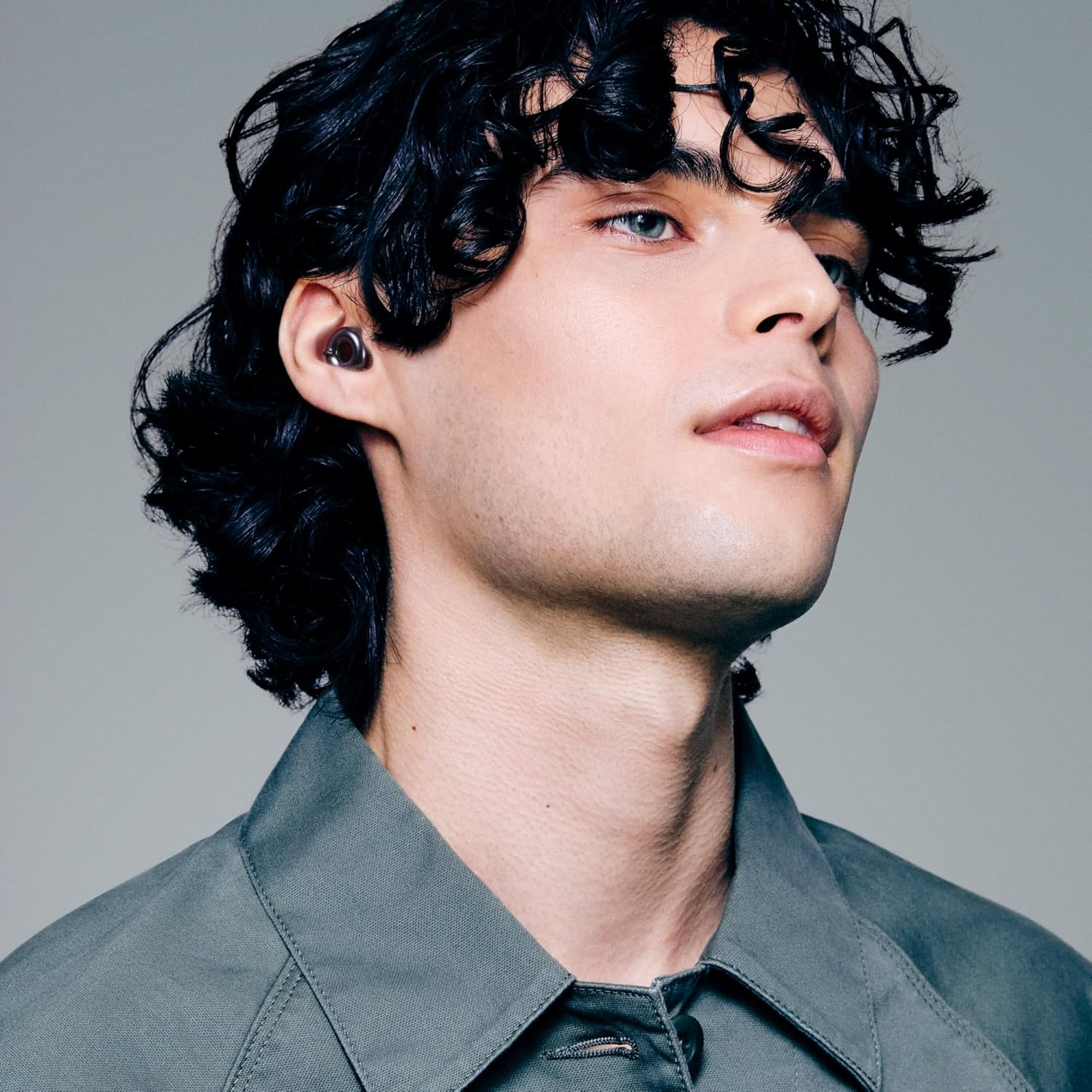 Loop Switch 2 Adjustable Ear Plugs &ndash; 3 Noise Relief Modes for Ultimate Control | Flexible Noise Reduction Earplugs for Focus, Travel, Socializing, Festivals & More | 20-26 Db (SNR) Noise Reduction - Black image number 3