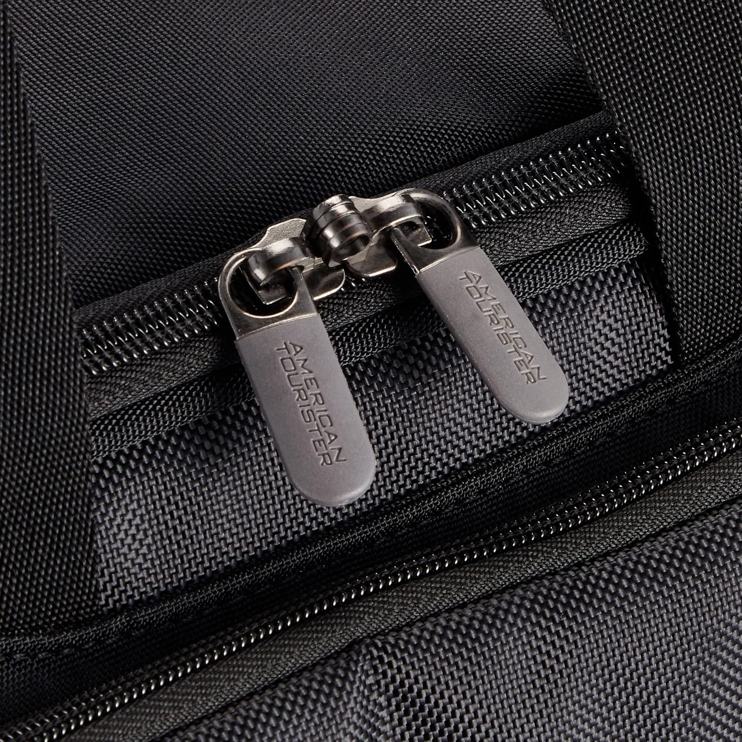 American Tourister Speedair Tote image number 5