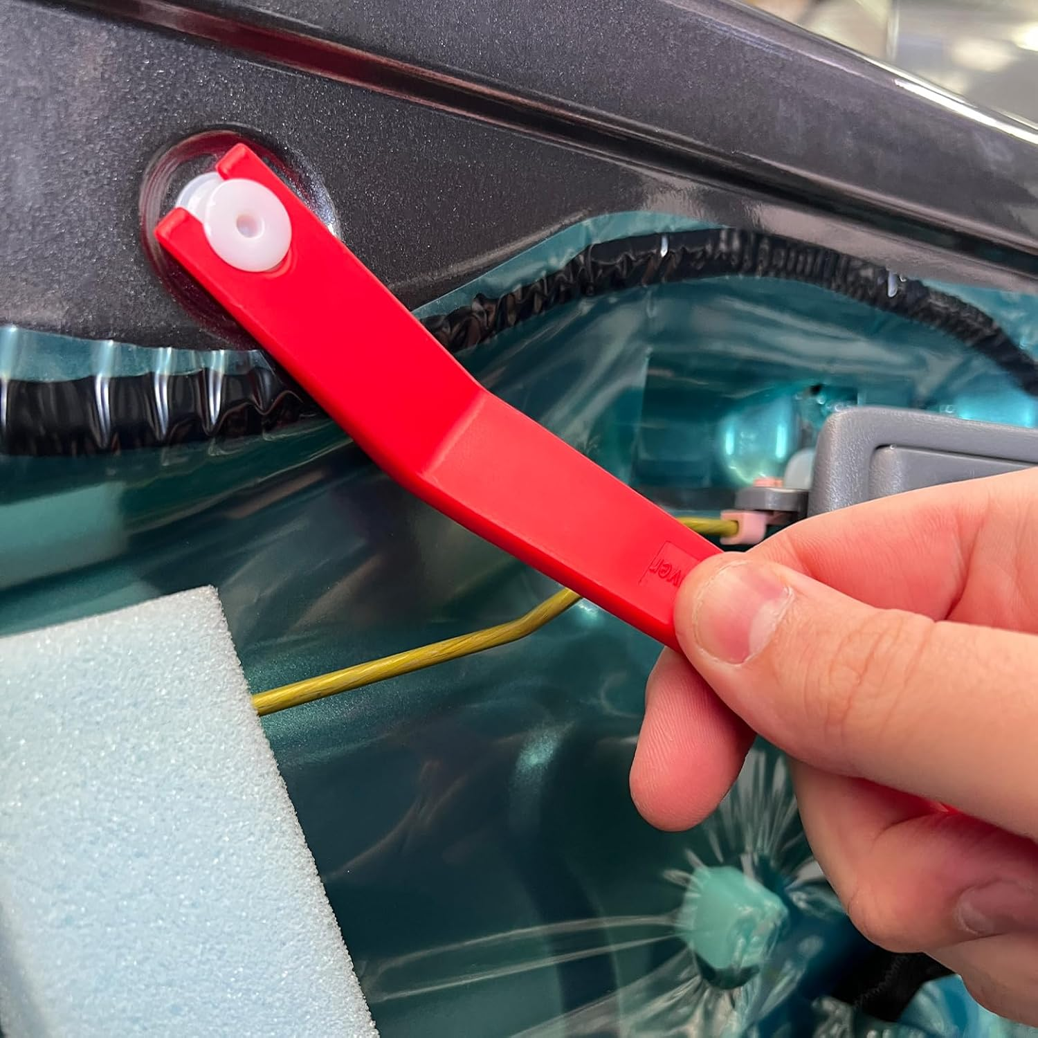 Car Builders Trim Removal Kit image number 3