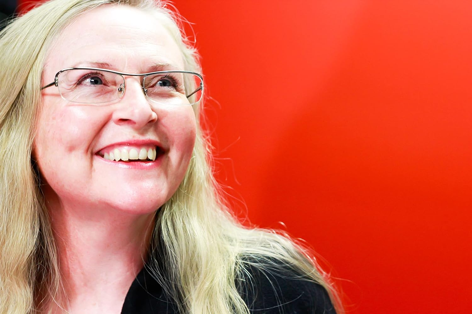 The Last of the Apple Blossom: a Sweeping, Big-Hearted Tasmanian Family Saga for Readers of Judy Nunn and Victoria Purman.