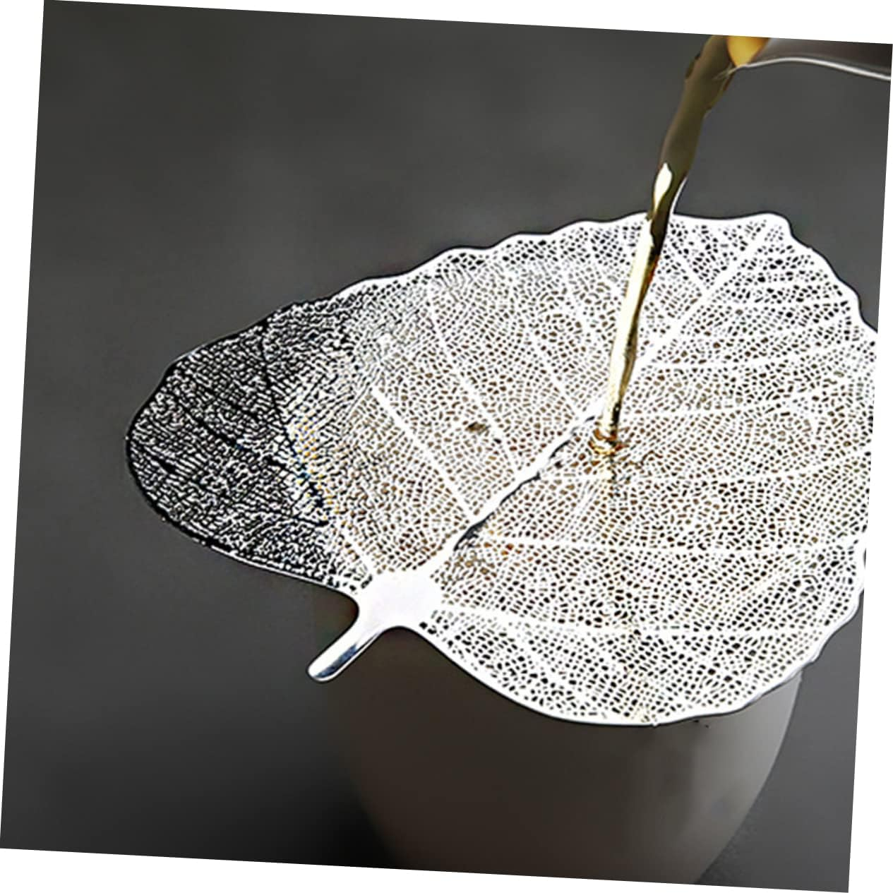 SHOWERORO Leaf-Shaped Tea Infuser Stainless Steel Tea Filter for Household Use Fine Mesh Teaware Accessory for Brewing Home Kitchen Coffee Espresso Preparation image number 2