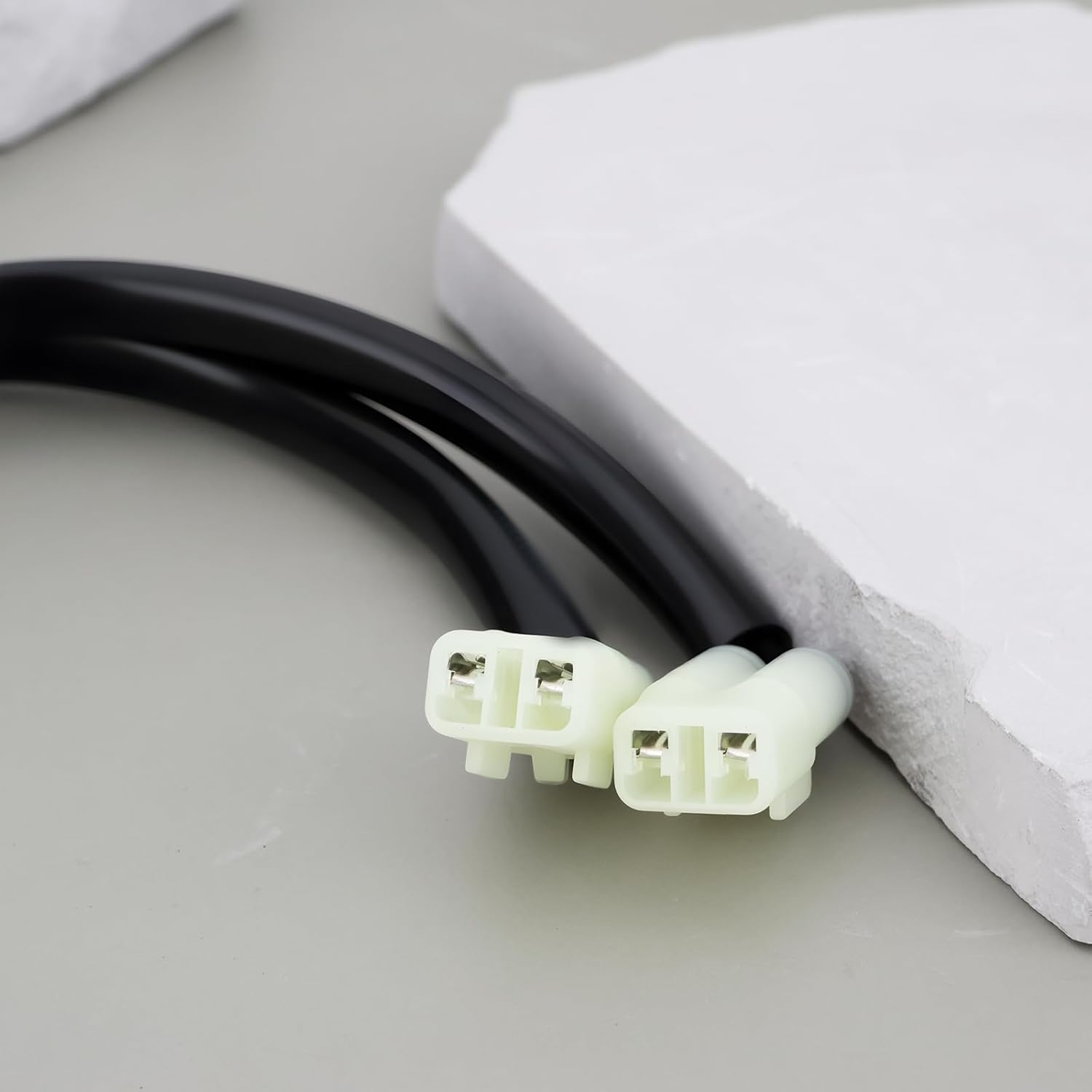 Emsea Motorcycles One to Two Power Splitter Compatible with Honda CB500X/F/R CB650F 15Cm image number 4