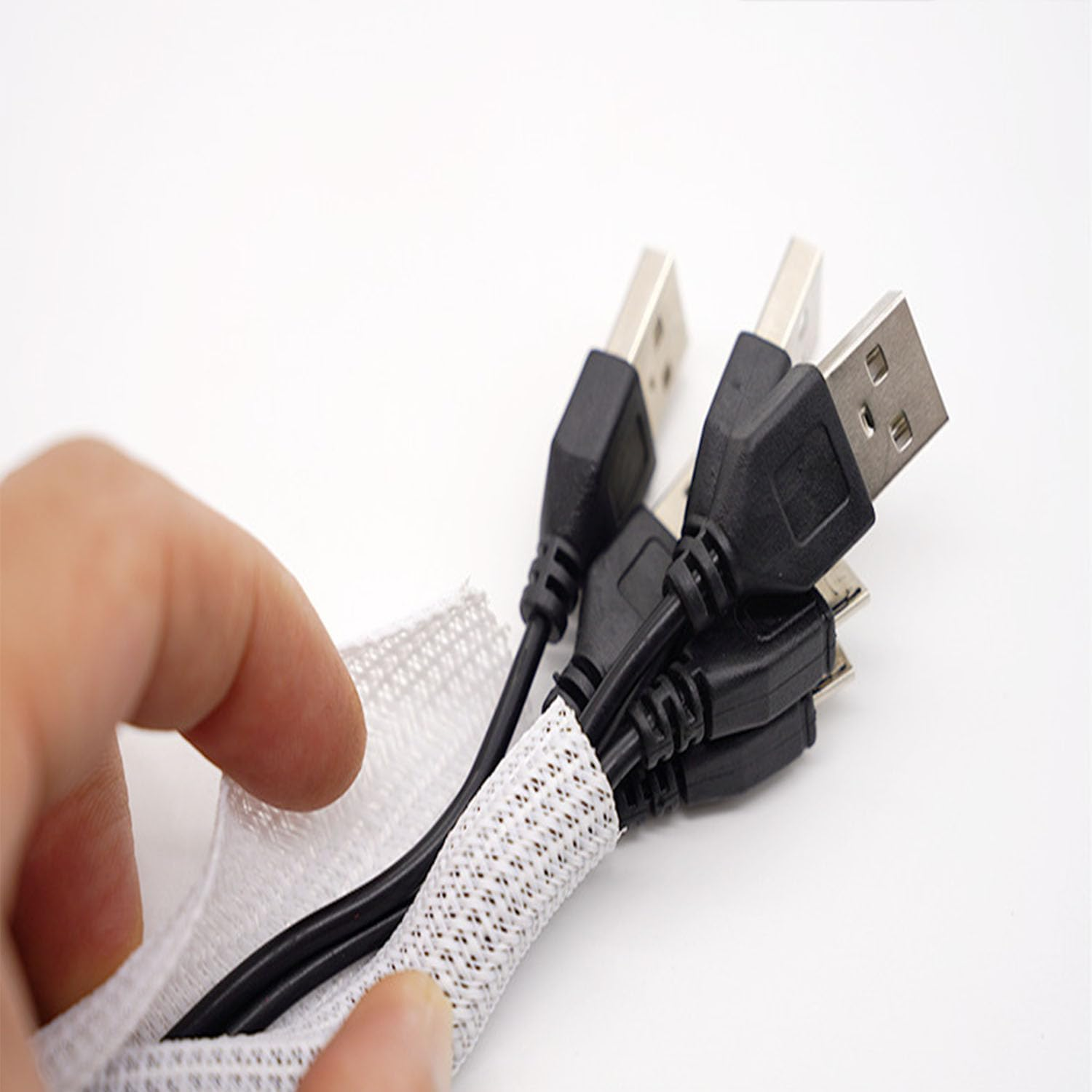 FRYI888YUNK Pet Cord Protector, 6.6Ft (2M) - 1/2 Inch Expandable Braided Cable Sleeve, Chew Resistant Cord Cover for Dogs & Cats, Flexible Wire Loom for Home, Office, USB, Power & Audio Cables (White) image number 5