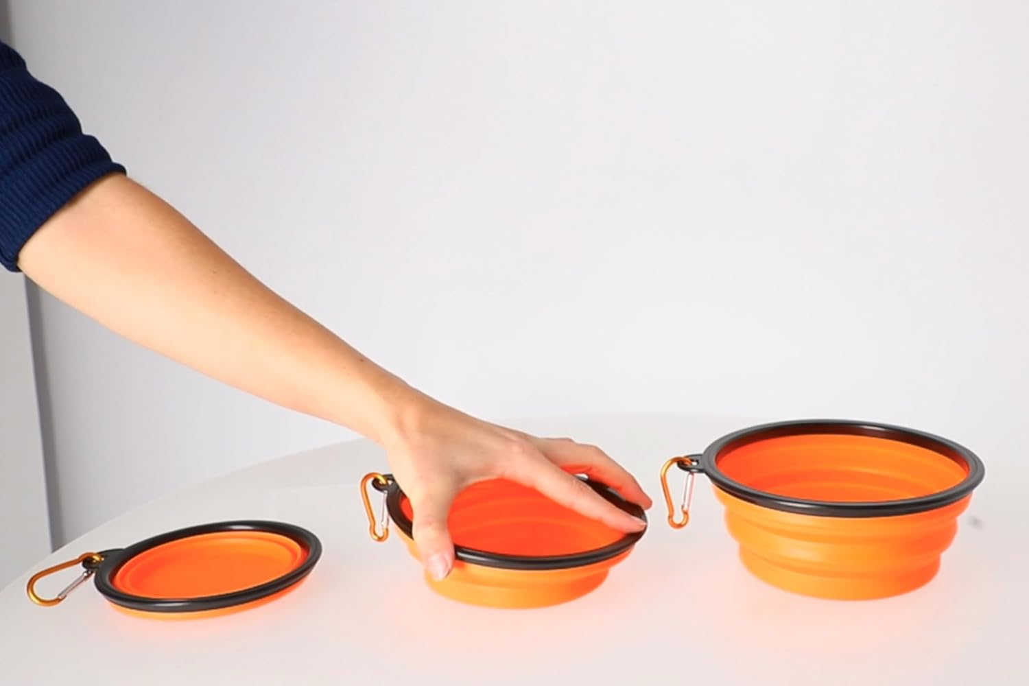 Dingo Dog Travel Bowl Made of Silicone with a Metal Carabiner, Black Edge Additionally Stiffened, Foldable and Lightweight Dog Feeder, Capacity 1000 Ml, Orange (14468) image number 6