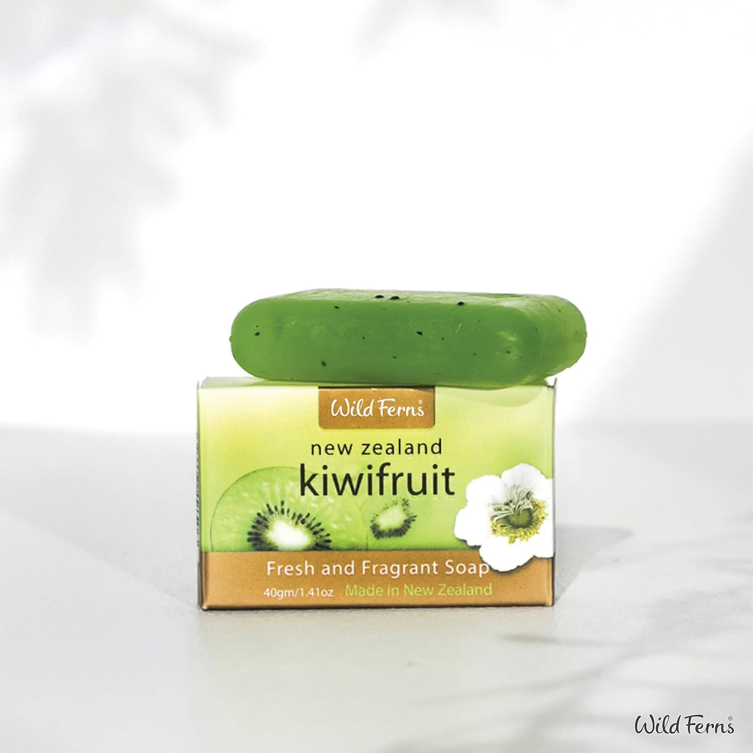 Wild Ferns Kiwifruit Fresh &lsquo;N&rsquo; Fragrant Soap, 40G, Pack of 1 image number 2