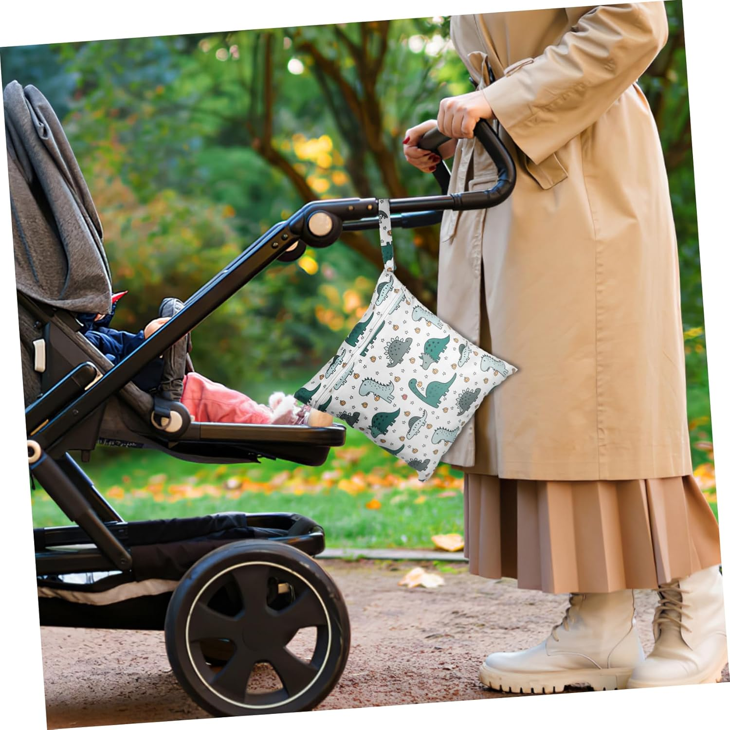 Totority 2Pcs Cartoon Pattern Wet Bags Zipper Pouches for Travel Daycare Beach for Storing Diapers Swimwear and More image number 1