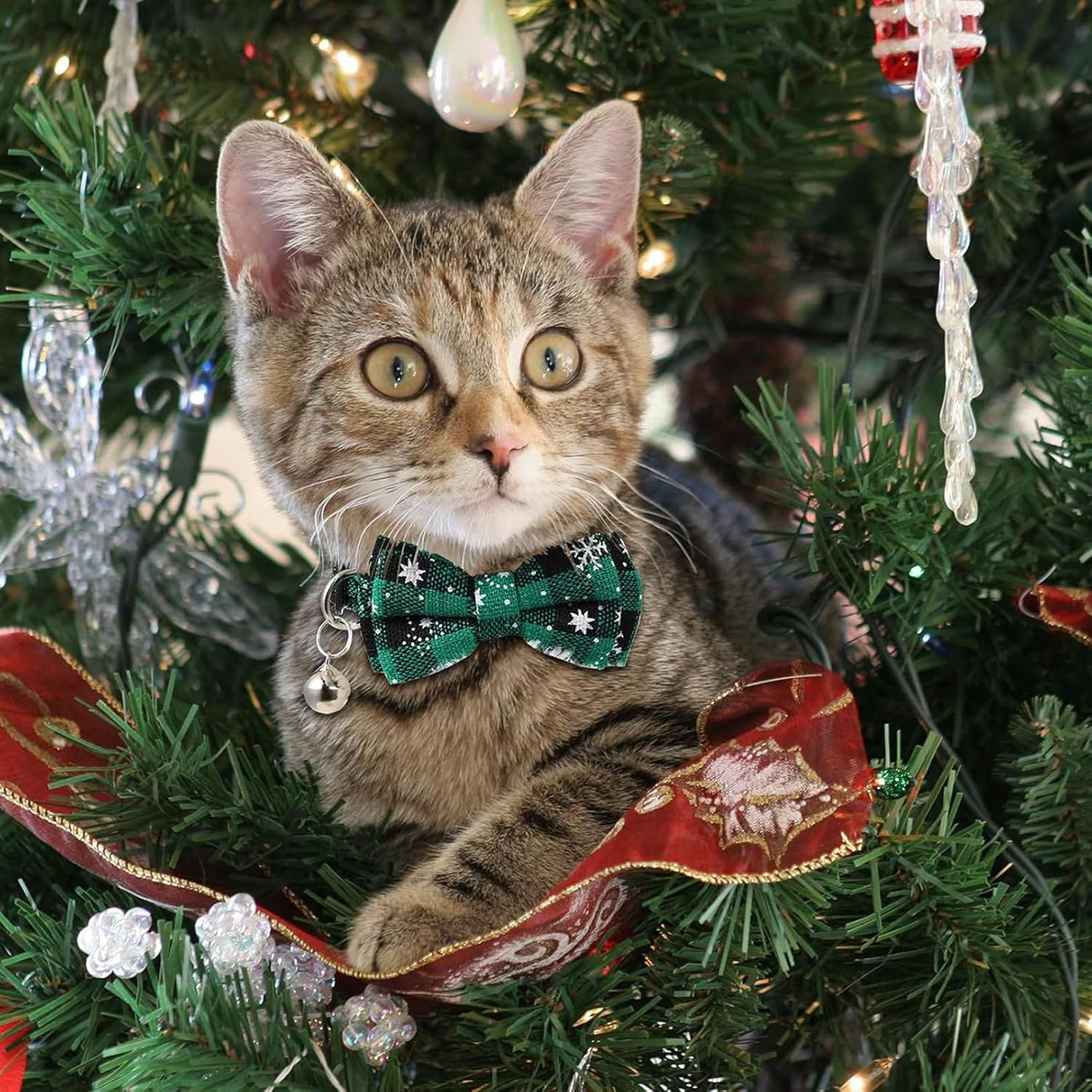 Pack of 3 Christmas Cat Collar Adjustable, Red Green Checked Snowflakes Cat Collars with Bow Tie & Bells Christmas Cat Costume Accessories Accessories, Easy to Wear and Remove image number 3
