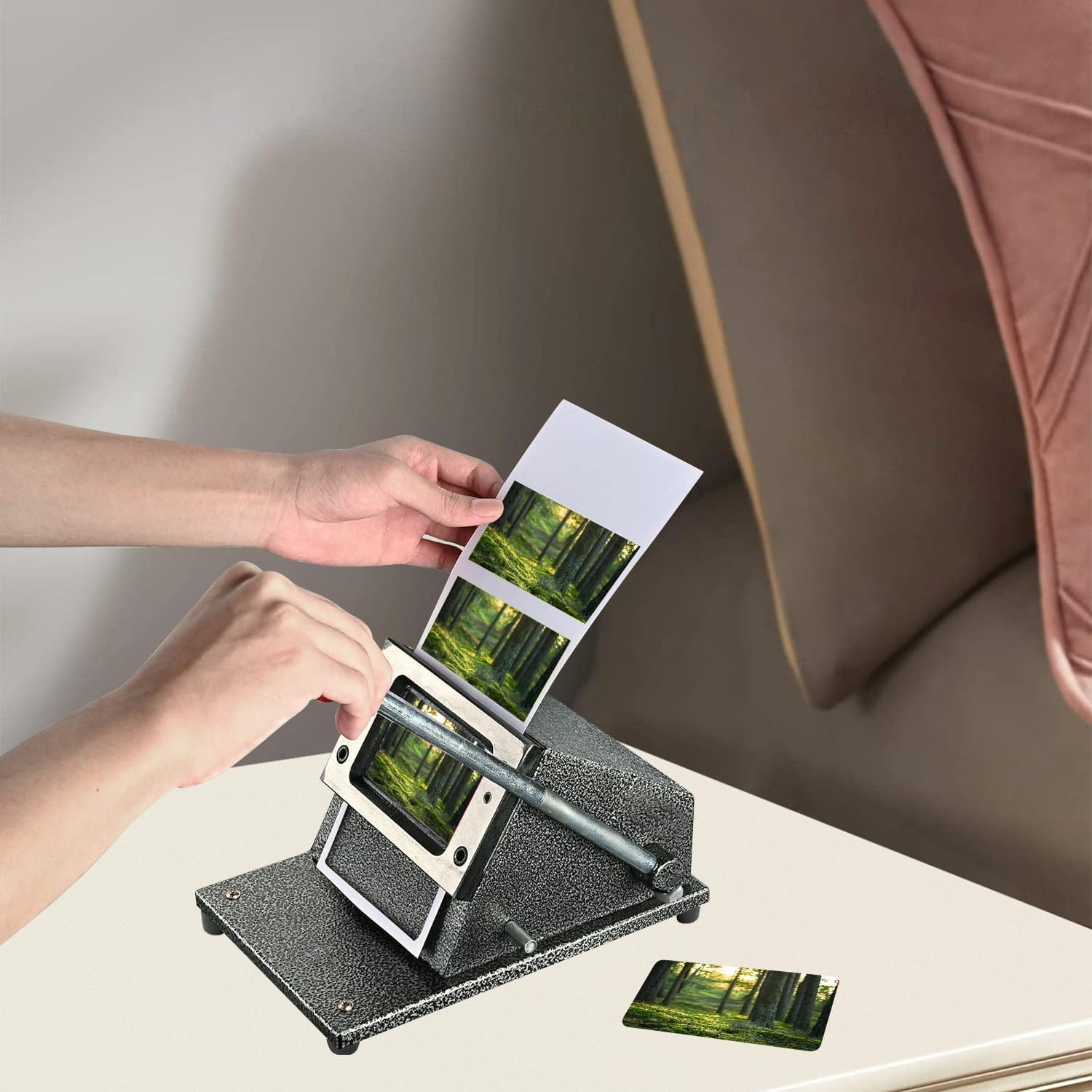 CHAOFLIGHT Business Card Cutter,Id Card Making Machine 86 * 54Mm Manual round Corner Die Cutting Heavy Duty Punch for ID, Badge, Credit, PVC, Paper Business Card image number 2