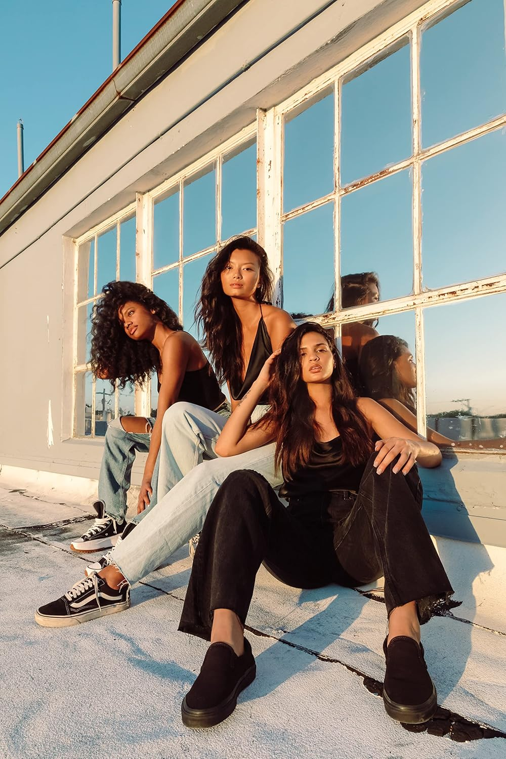 IGK Legendary Hydrating Shampoo 1000Ml/33.8Oz image number 5