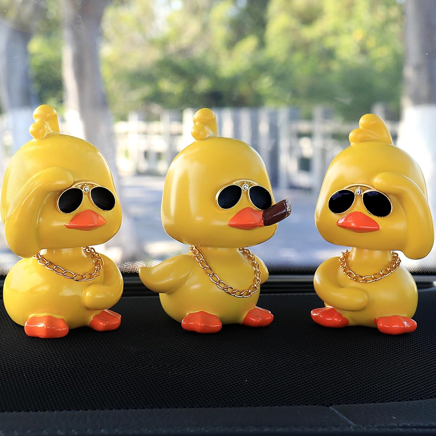 Cool Yellow Duck Car Ornaments Funny Duck Car Dashboard Decorations Shaking Head Doll for Car Auto Interior Decor Accessories image number 2