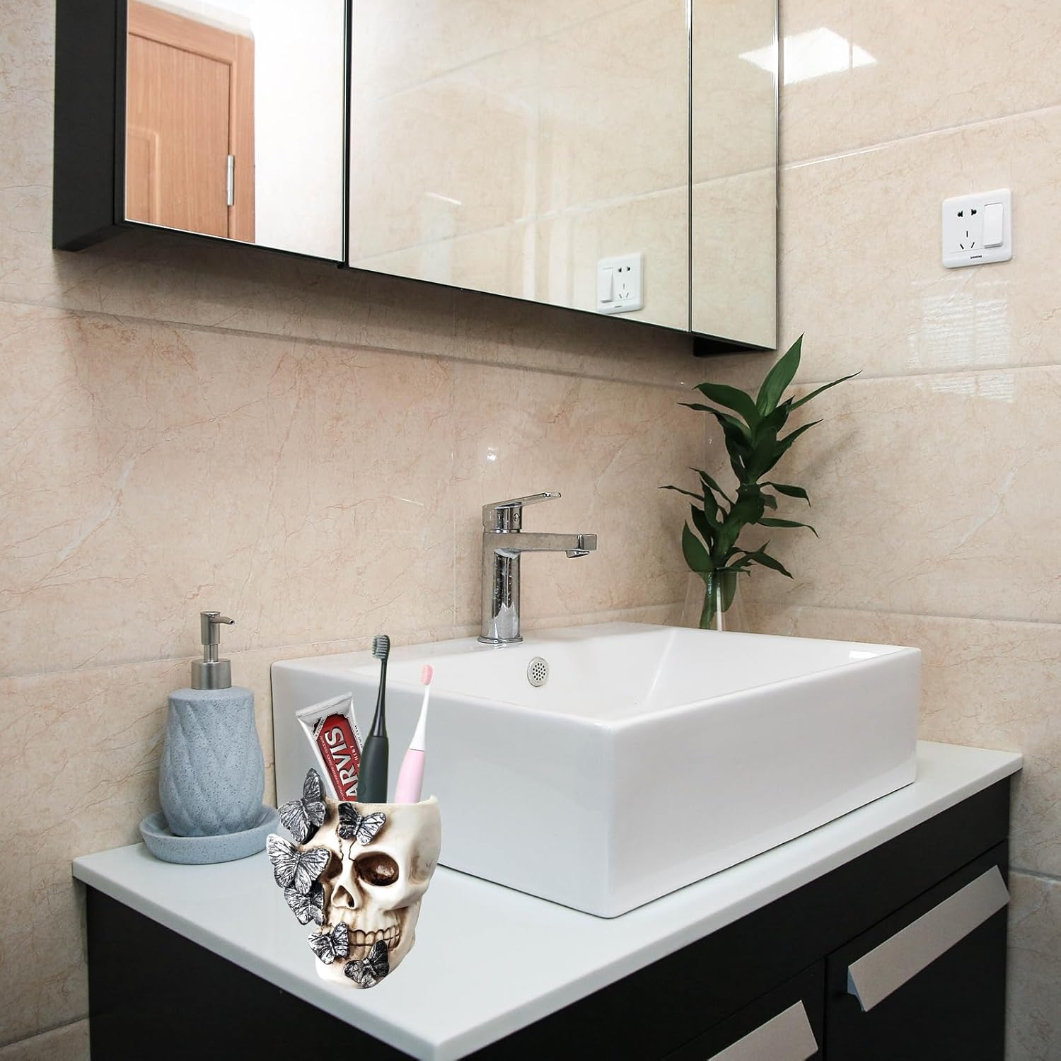 Skull Pen Holder,Skull Makeup Brush Holder,Bathroom Storage Holder,Spooky Goth Decorations,Halloween Decoration,Vanity, Desk, Office Organizer, Stationary, Decor Planter image number 5