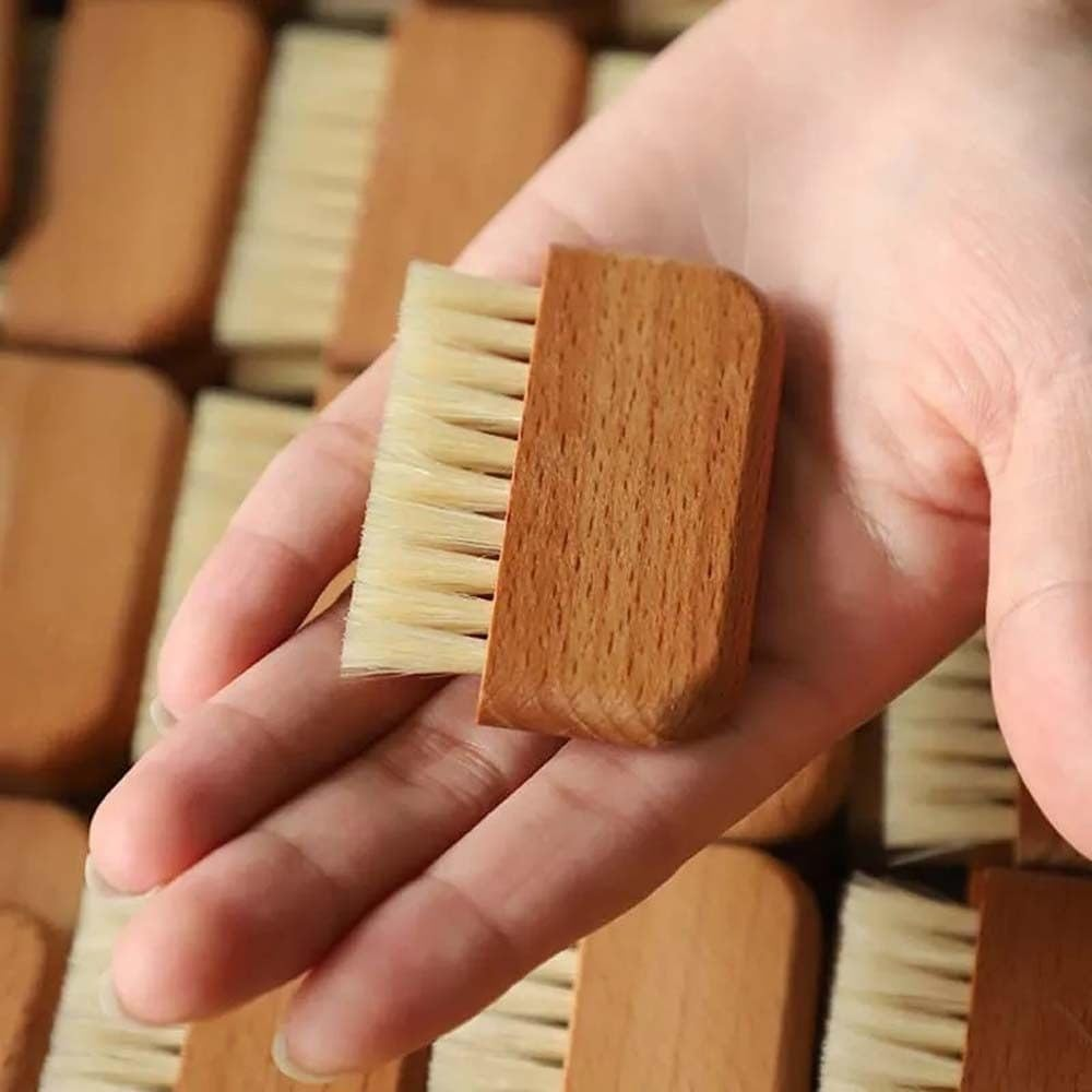 Wooden Nail Brush, Natural Beech Wood Bristle Nail Brush Non-Slip Fingernail Hand Scrub Brush Nails and Toes Cleaning Tools Accessories image number 1