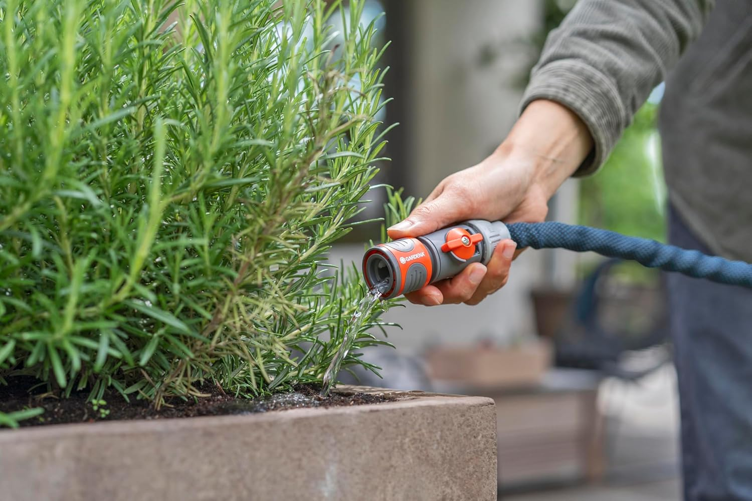 Gardena Liano Xtreme 1/2 Inch, 10M + Indoor Adapter: Extremely Robust Textile Garden Hose, for Indoor Water Taps, with PVC Inner Tube, Lightweight, Weather-Resistant (18490-20)