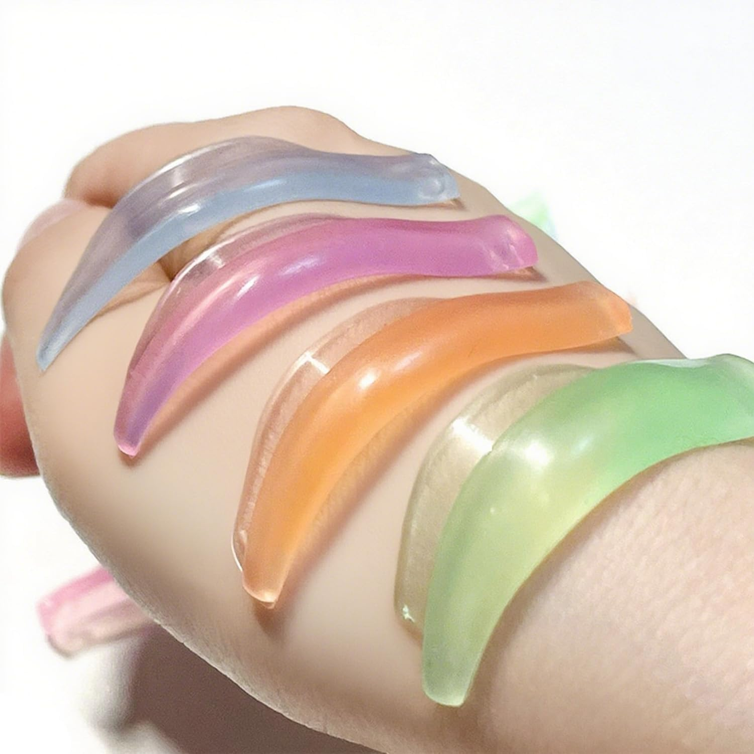 8 Silicone Eyelash Curling Shields,4 Sizes of Reusable Eyelash Curlers,Self-Adhesive Curling Pads,Diy Kit Suitable for All Eye Shapes image number 4