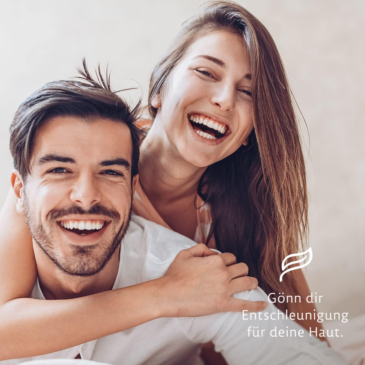 Skinplicity Organic Almond Oil for Body Care, Skin and Hair Care Natural Cosmetics, Cold Pressed and Vegan, for Dry Skin and Shiny Hair image number 3