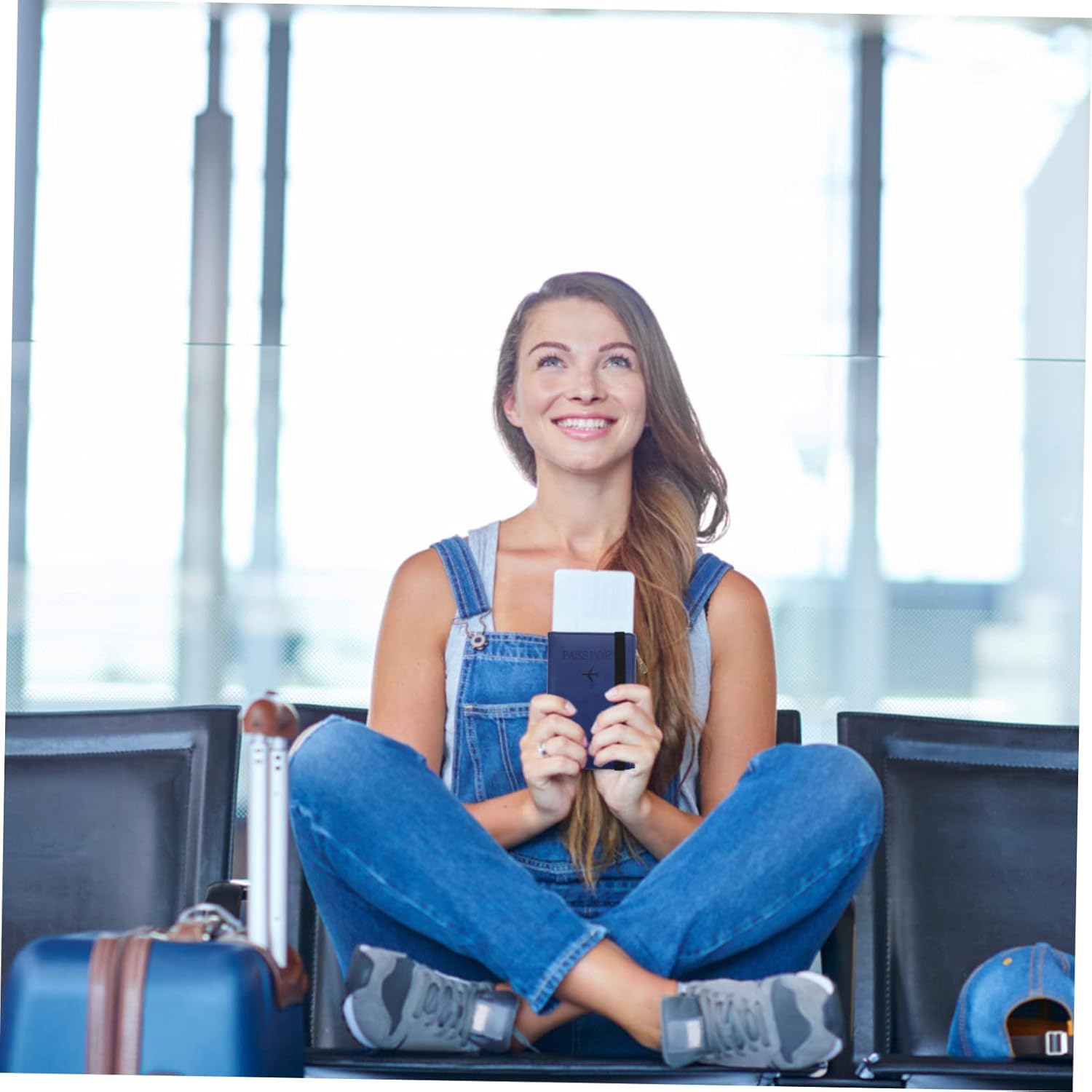 HONMEET Pu Passport Holder and Cardholder RFID Blocking Travel Document Organizer Short Style Cover Suitable for Travel and Secure Storage in Royal Blue image number 1