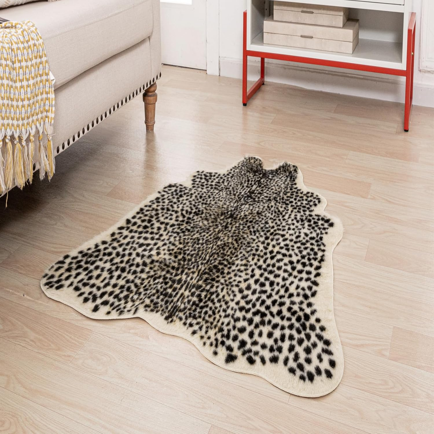 Leopard Print Rug, Faux Cowhide Cheetah Skin Rug Animal Printed Area Rug Carpet for Home Office, Livingroom, Bedroom - Leopard Print - 6.8 X 5.2 Ft image number 5