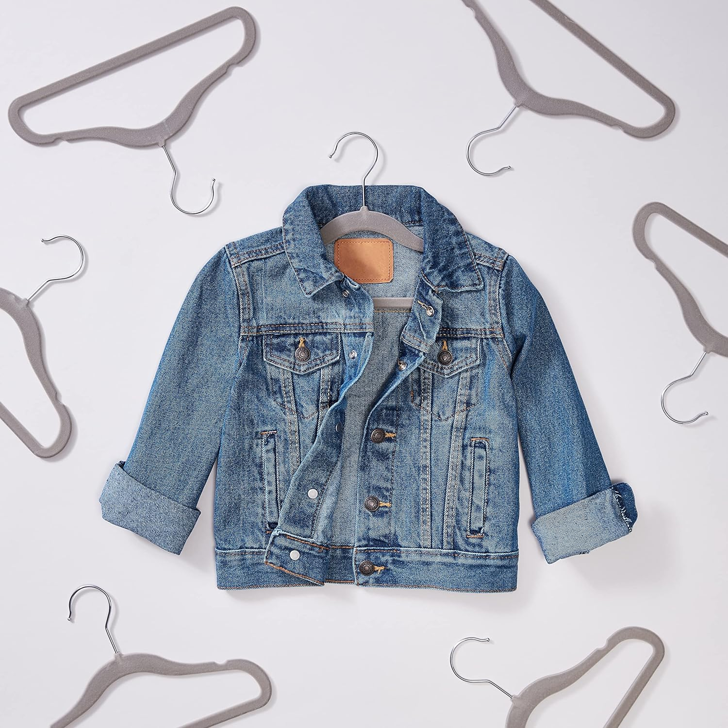 Amazon Basics Kids Velvet, Non-Slip Clothes Hangers, Gray - Pack of 50 image number 4