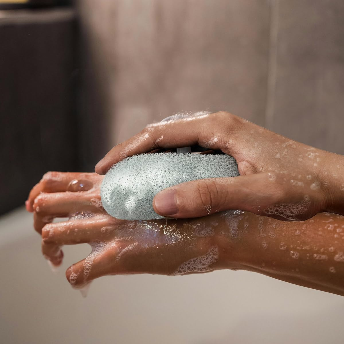 2Pcs Bath Sponge Brush with Suction Cup ，Shower Loofah Sponge Bath Mesh Ball for Clean Body Exfoliation image number 1