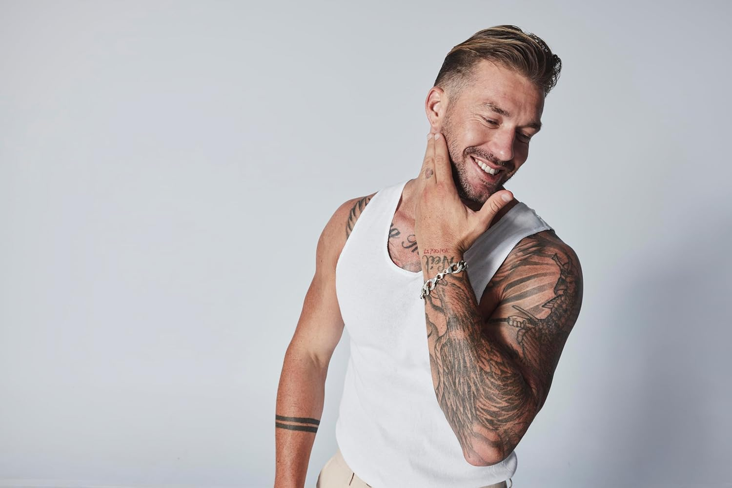 Conairman Pro Metal Series Beard & Stubble Trimmer &ndash; 100% Waterproof, 24 Motorised Length Settings, Lithium Power, 90Min Cordless Use, Quick Charge, Flex Head, LED Display, Travel Lock image number 1