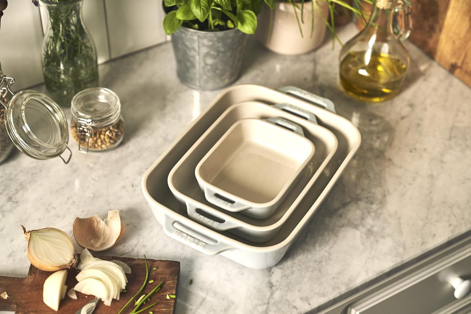 Staub Rectangular Dish Z1025-100 (14 X 11 Cm / 20 X 16 Cm / 27 X 20 Cm) 3-Piece Set, Macaroombre, Ceramic Set, Au Gratin Dish, Oven Safe image number 5