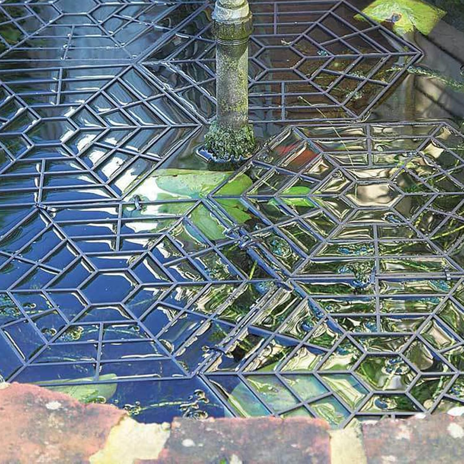 Pond Netting for Koi Ponds, 20Pcs/Set Hexagonal Pond Guard Pond Cover, Floating on Water Plastic Pond Net, Easy Installation Koi Pond Accessories Resist Herons Crows Pond Covers for Outdoor Fish image number 4